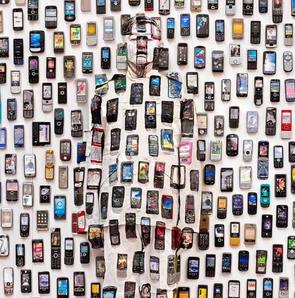 Liu Bolin, Hiding in the city, Mobile phones